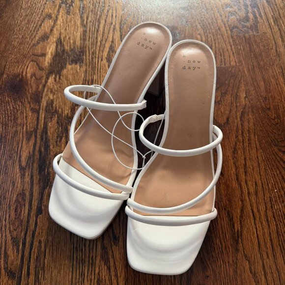 A New Day Women's White and Cream Sandals - Picture 1 of 4